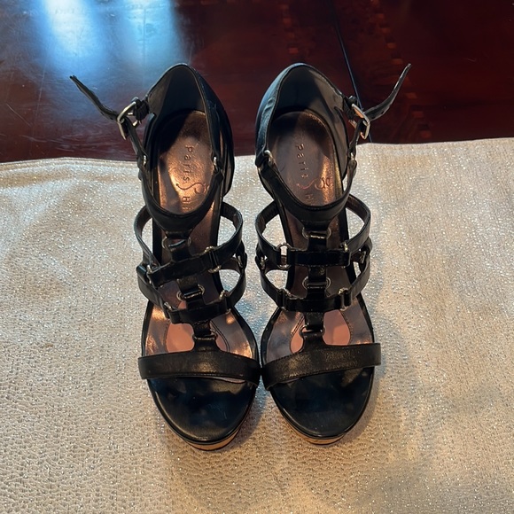 Funky Pink Bottom Paris Hilton Heels - Picture 2 of 5